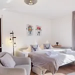 Niki 公寓 *